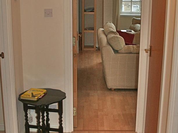 Pure Serviced Apartments Единбург Екстериор снимка